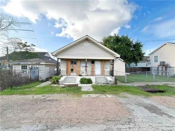 2407 S Miro St, New Orleans, LA 70125
