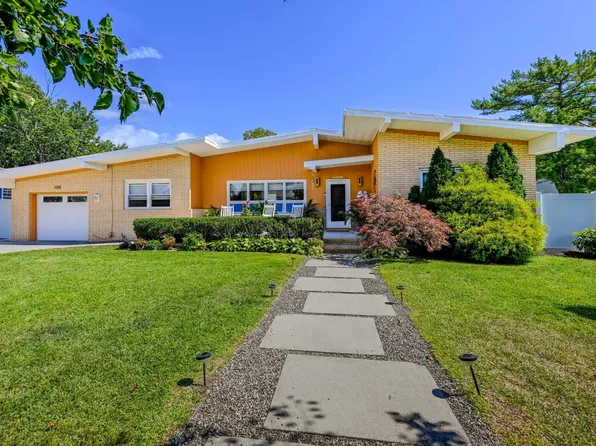 1720 Woodlynne Blvd, Linwood, NJ 08221