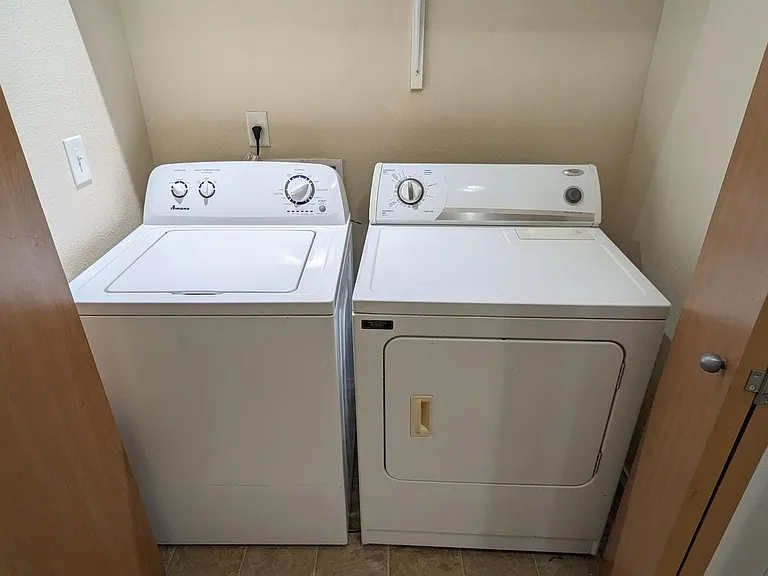 Wellesley Park Apartments — Photo 71