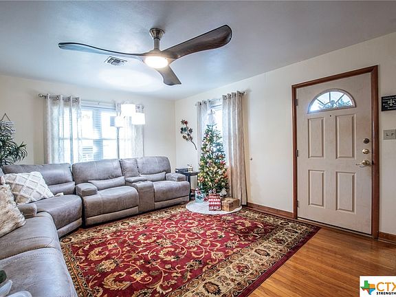 4th image of 507 E Avenue Q
