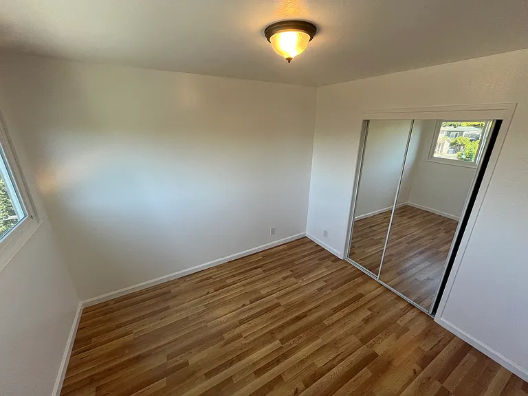 1339 Francisco St #D — Photo 13