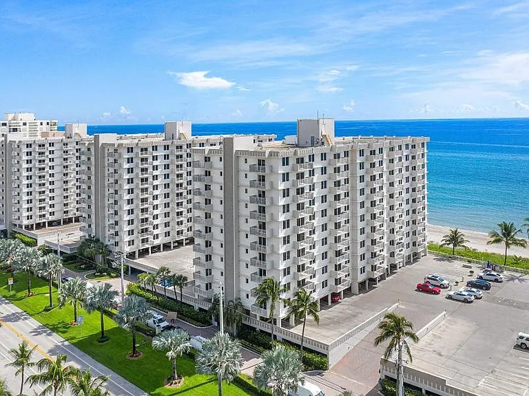 3221 S Ocean Blvd #902 — Photo 4