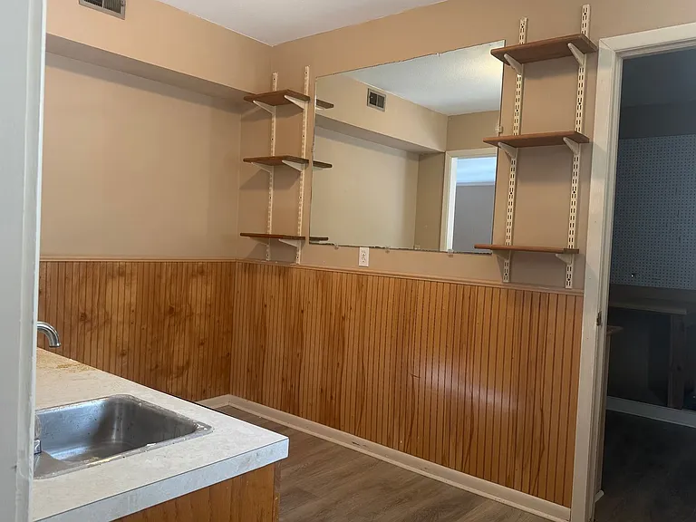 323 Auburn Dr — Photo 24