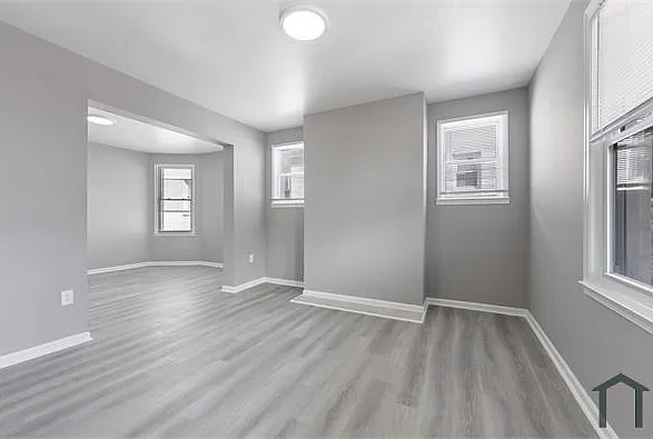 2 bed, $1,200 — Photo 2