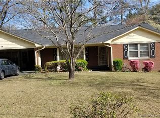 213 Temple Ave, Fayetteville, NC 28301