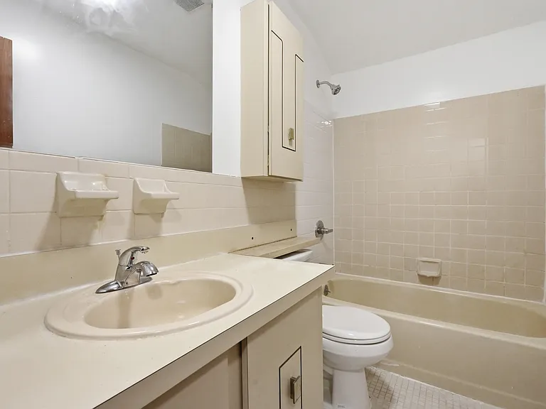 4306 Parsons Blvd #2 — Photo 10