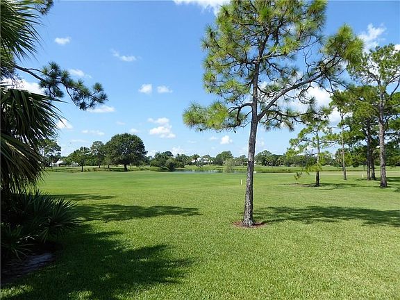 3rd image of 4192 SW Bimini Cir N