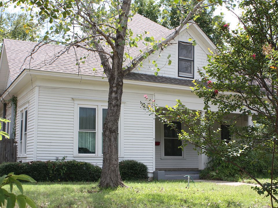 1st image of 1302 E Leon St