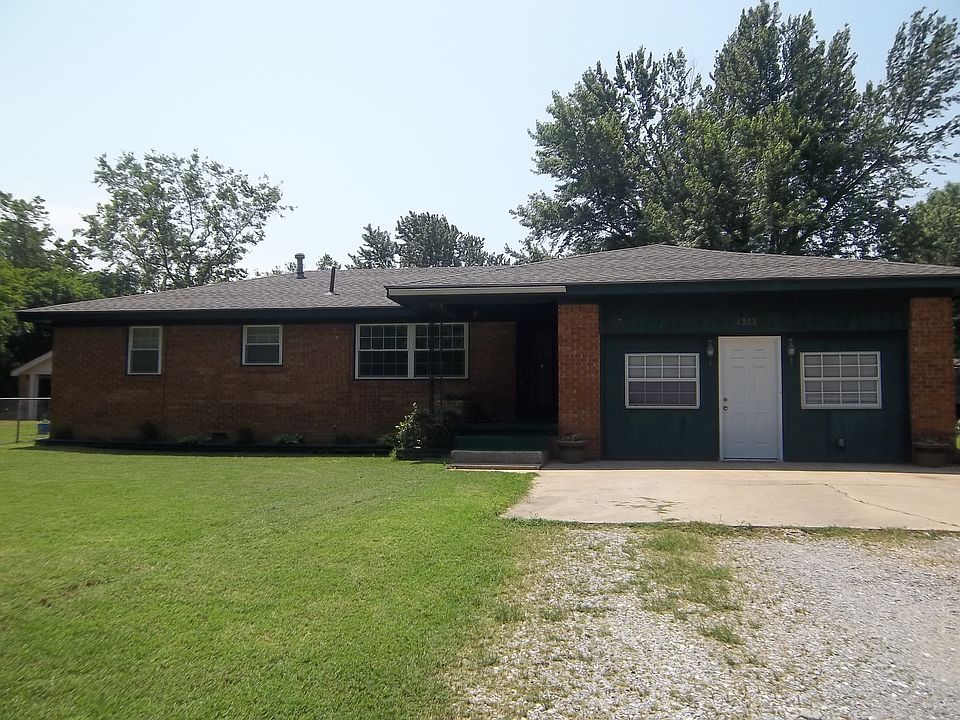 1st image of 1303 Archer Dr