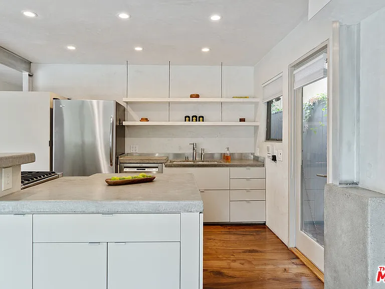625 Santa Clara Ave — Photo 13