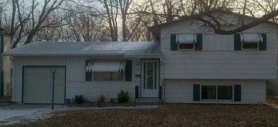 2nd image of 428 S Circle Dr