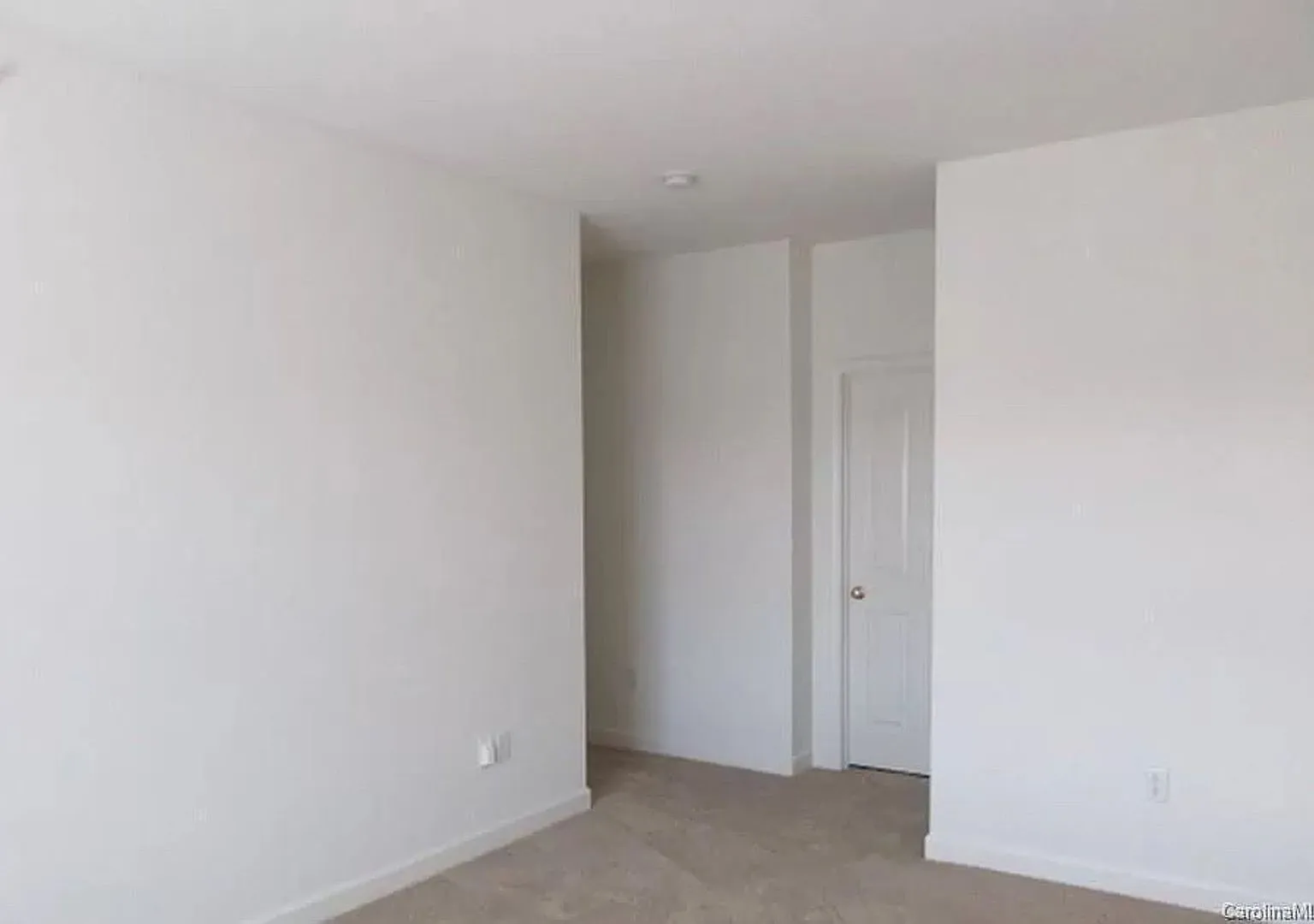 Room in 3 Bedroom Townhome at Hyde Glen Ct — Photo 1