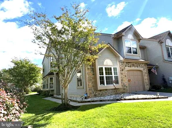 30 Claver Hill Way, Mount Laurel, NJ 08054