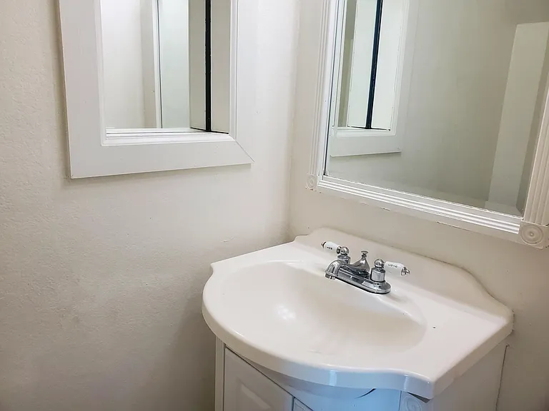 1712 Las Raposas Ct — Photo 13