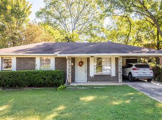 601 Deerbrook Rd, Little Rock, AR 72205
