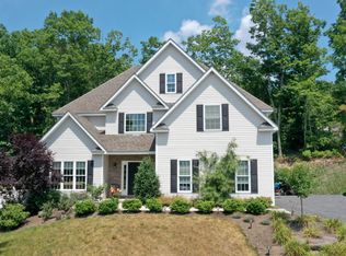 209 Emily Ln, Dallas, PA 18612