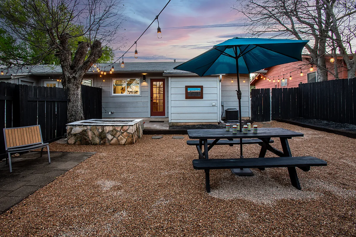 Backyard - 1408 Valleyridge Dr #A