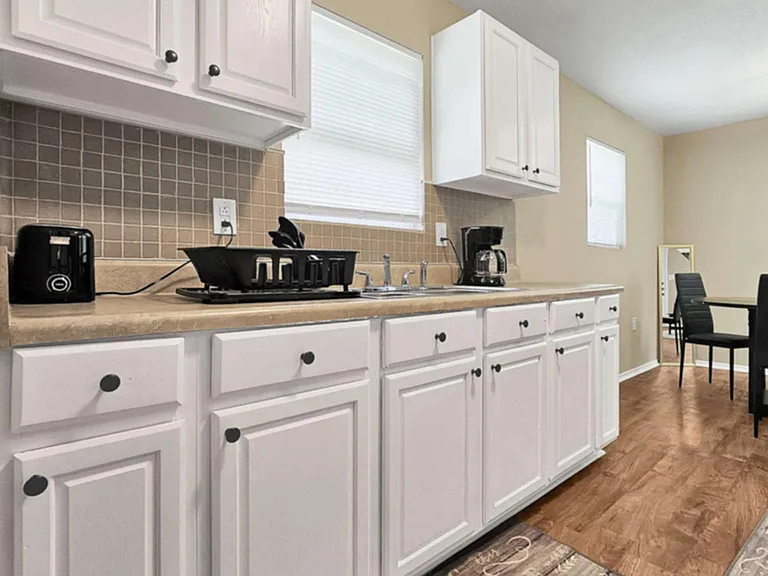 520 Walden St — Photo 4