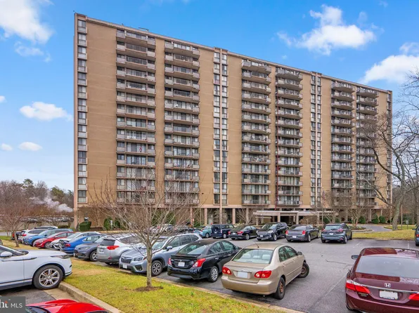 6100 Westchester Park Dr APT 1715, College Park, MD 20740