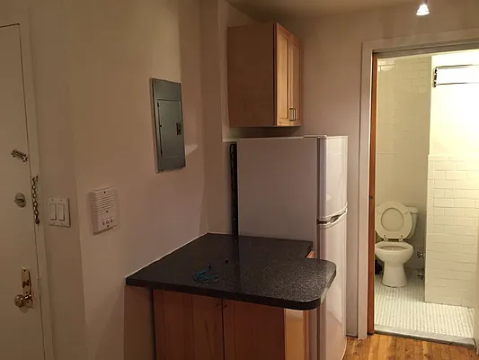 Rented by Chartwell Manhattan Realty | media 9