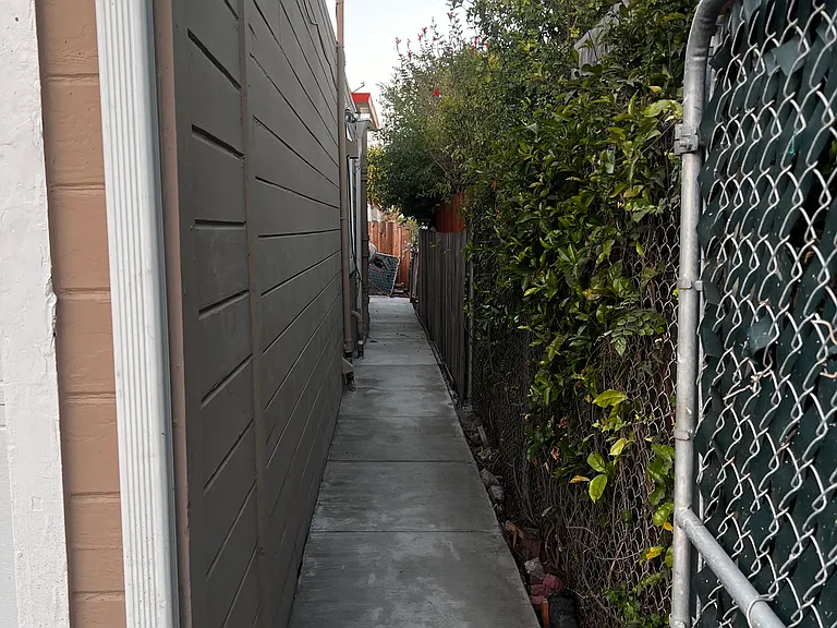 Masson Ave — Photo 9
