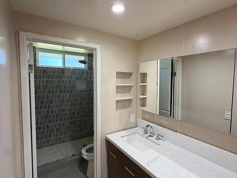 927 Redlen Ave — Photo 53