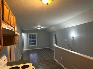 1064 Wooster Rd W #B, Barberton, OH 44203