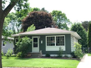 118 14th Ave S, Brookings, SD 57006