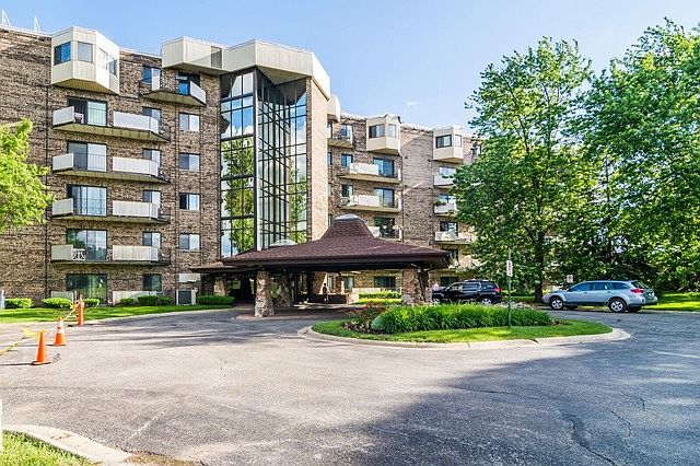 1st image of 1275 Baldwin Ln #202