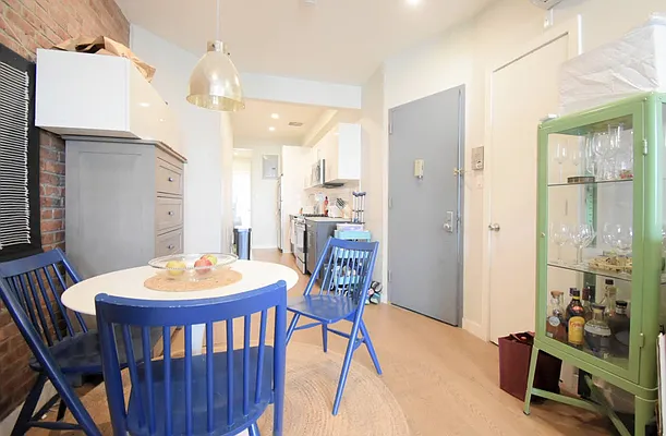 Rented by Highline Residential | media 10