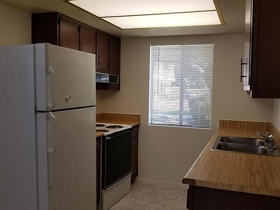 5th image of 3426 W El Caminito Dr