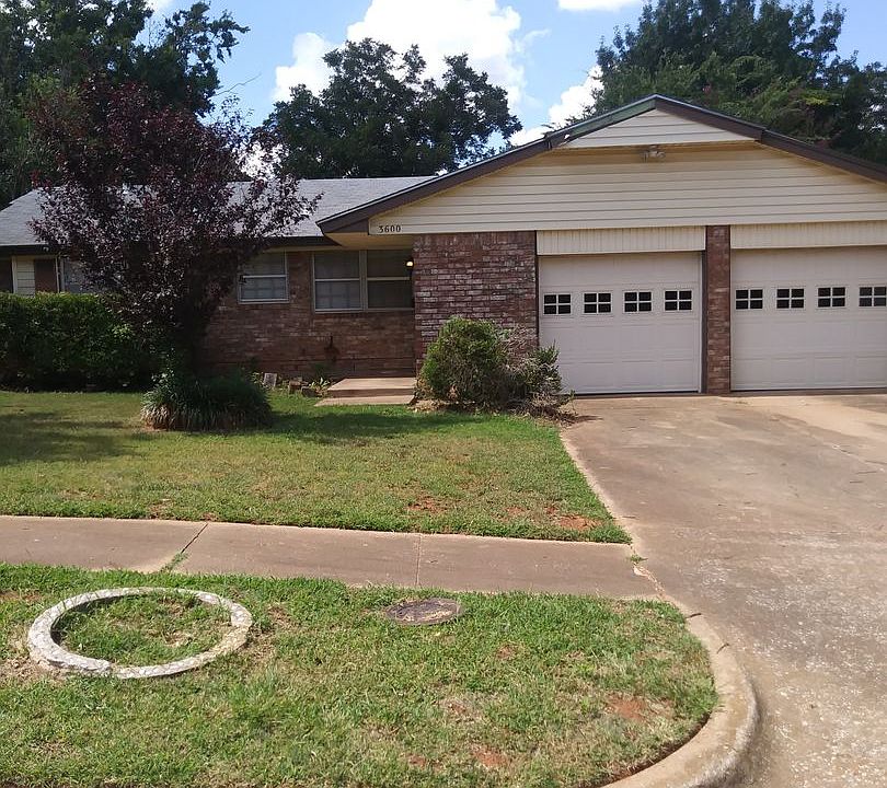 1st image of 3600 Overland Dr