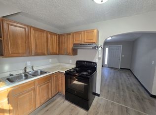 1123 N Barclay St, Waterloo, IA 50703