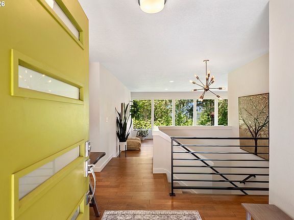 5th image of 1121 Devon Ln