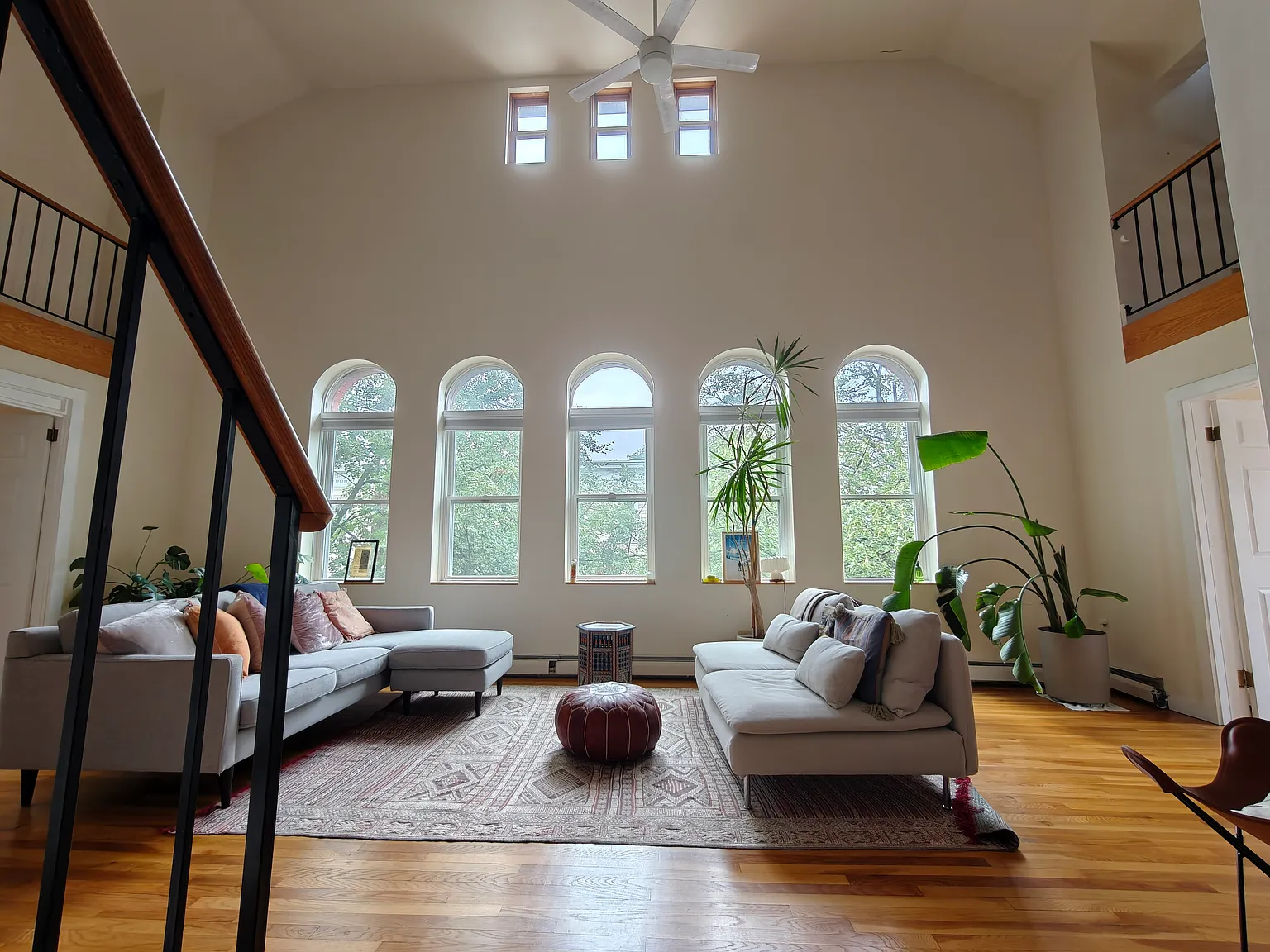 2 bed, 1800 sqft, $4,950 — Photo 2