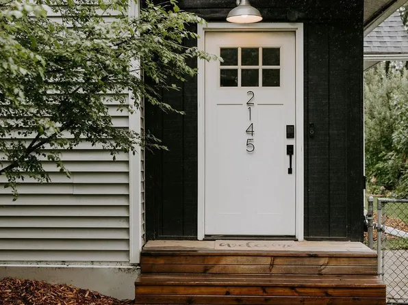 2145 8th St, White Bear Lake, MN 55110