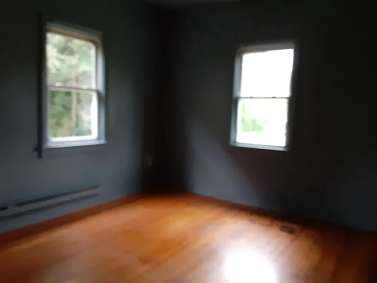 20503 Southlawn Ave #B — Photo 6