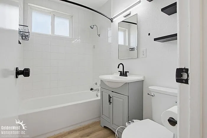 643 W 6th Ave #647 — Photo 10