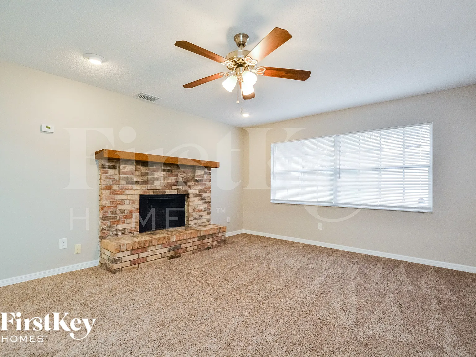 4 bed, 2.0 bath, 1954 sqft, $2,945 — Photo 3