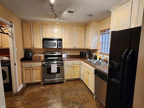 5th image of 311 Standifer Ave