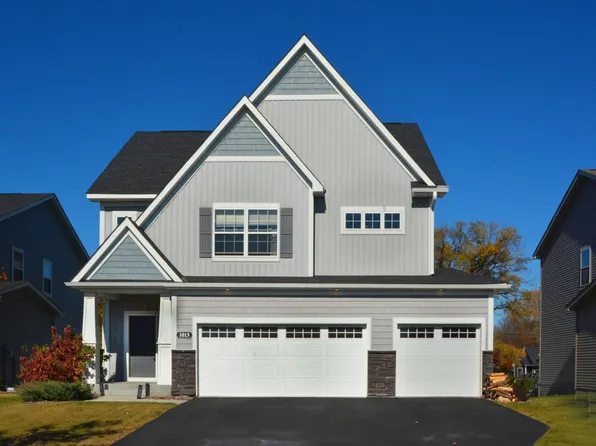 1015 112th Ln NE, Blaine, MN 55434