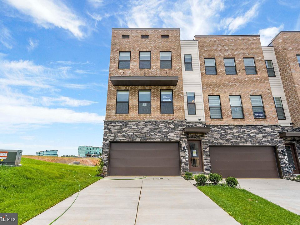 1st image of 808 Creekway Dr
