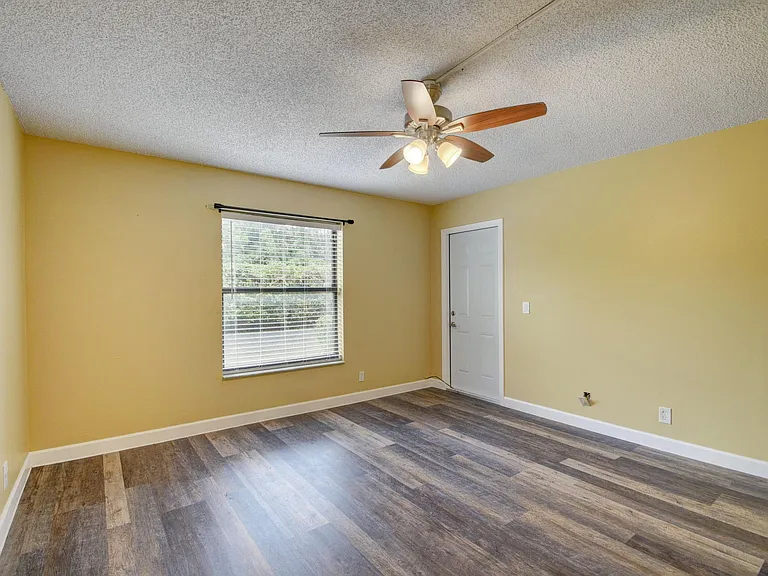 890 N Federal Hwy #103 — Photo 21