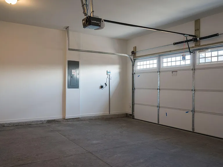 10 Royal Pine Way — Photo 2