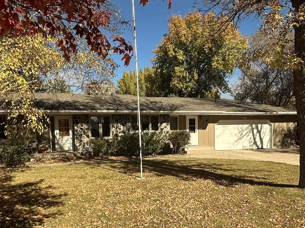 716 Nissen St, Alexandria, MN 56308