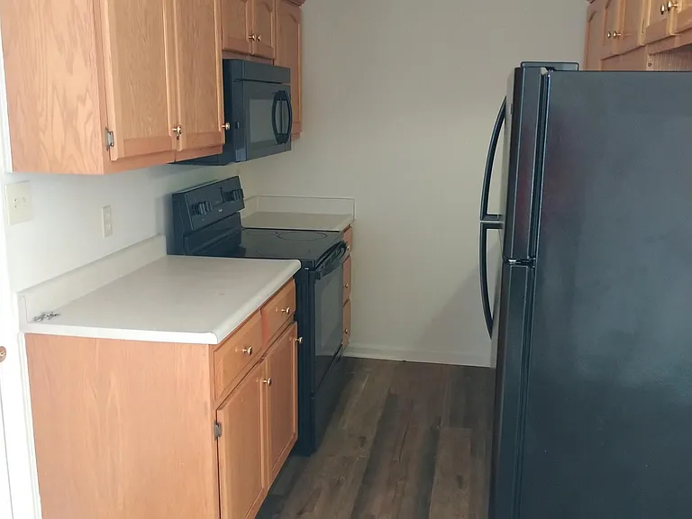 224 Kiester Dr — Photo 4