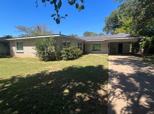 1113 Caroline Dr, Bossier City, LA 71112