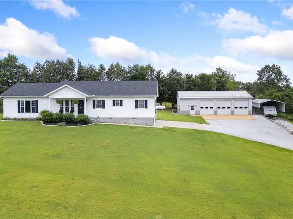 10114 Quincy Ln, Harrison, AR 72601