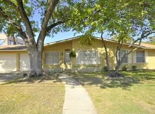 111 E Nottingham Dr, San Antonio, TX 78209
