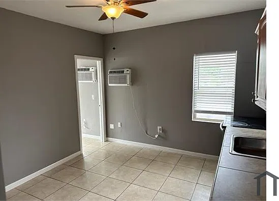 1 bed, 467 sqft, $1,800 — Photo 3